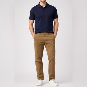 Old Navy NWT Men’s Lived in Chino Slim Crème Caramel- 29x30